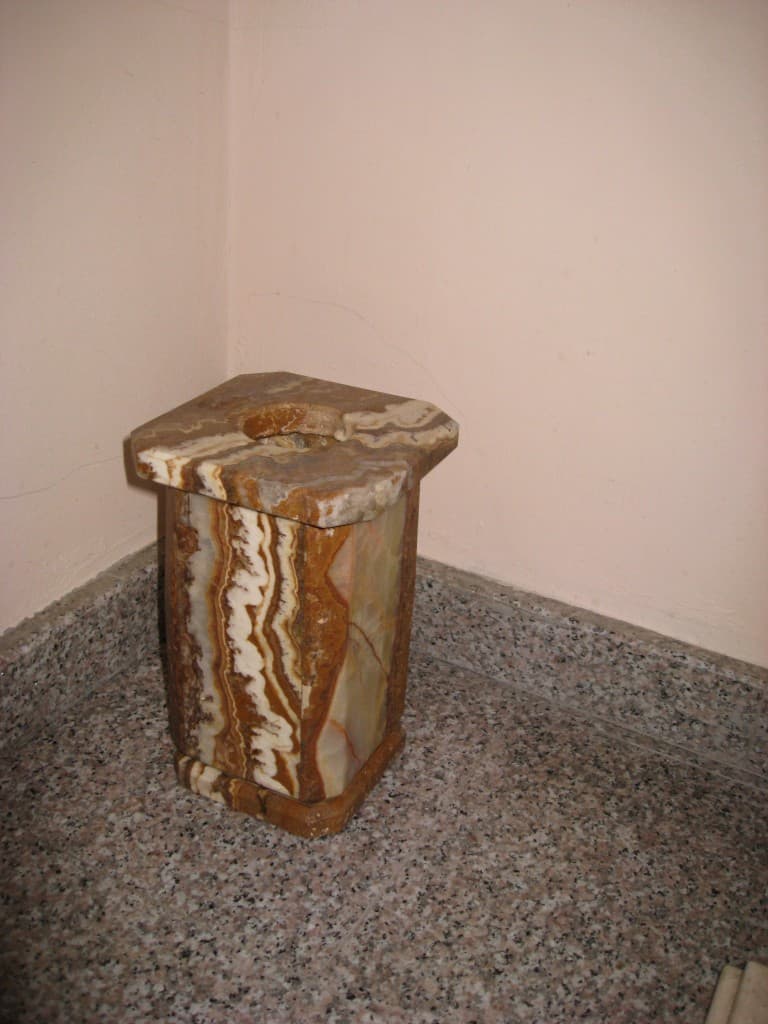 Каменни маси