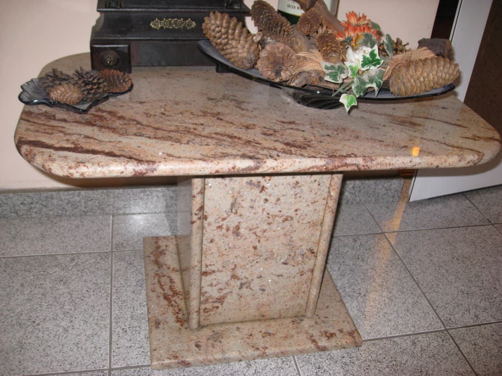 Каменни маси